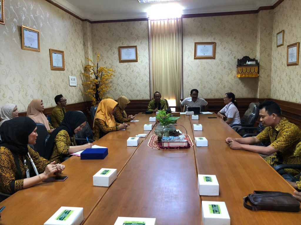 Kunjungan Kerja Dinas Sosial Pemerintah Kabupaten Paser ke Diskerpus Kabupaten Badung